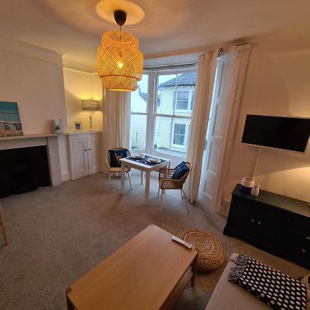 Centrally Located, Comfortable Apartment Near Station, Beach And North Laines 브라이턴 외부 사진