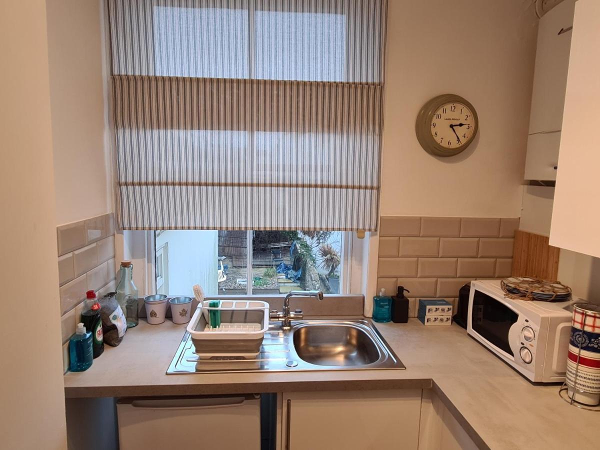 Centrally Located, Comfortable Apartment Near Station, Beach And North Laines 브라이턴 외부 사진