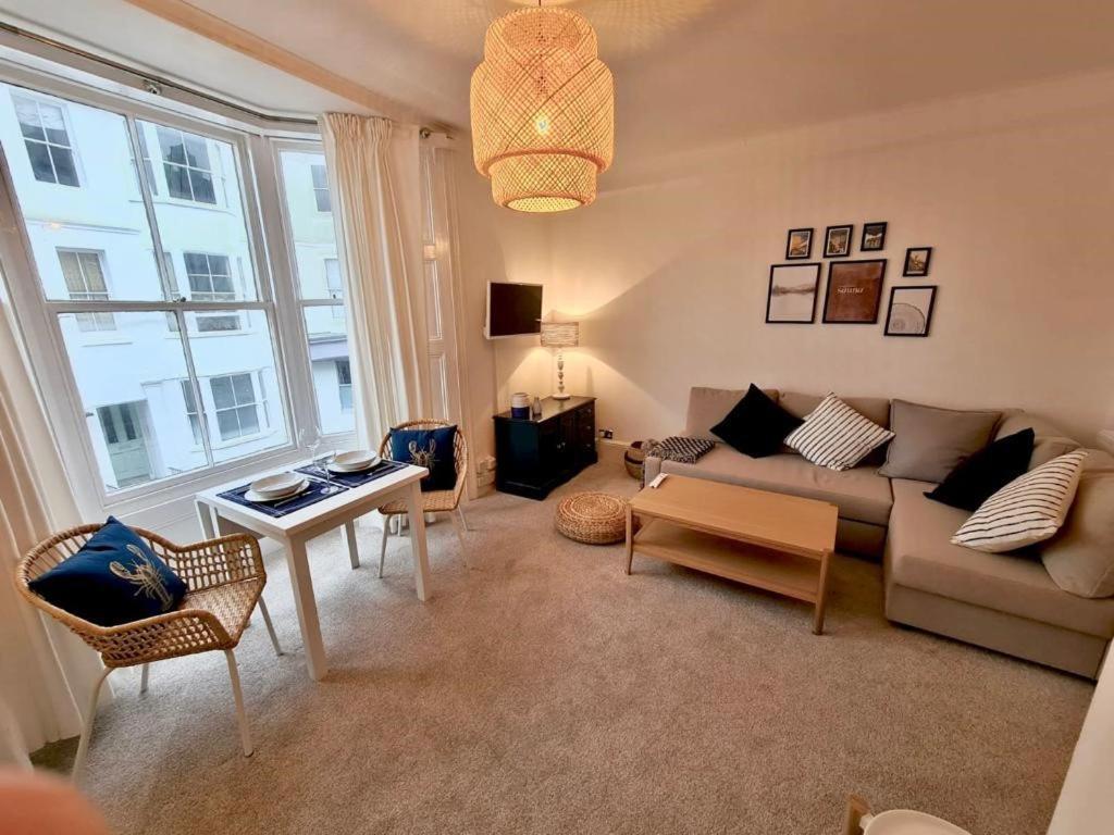 Centrally Located, Comfortable Apartment Near Station, Beach And North Laines 브라이턴 객실 사진