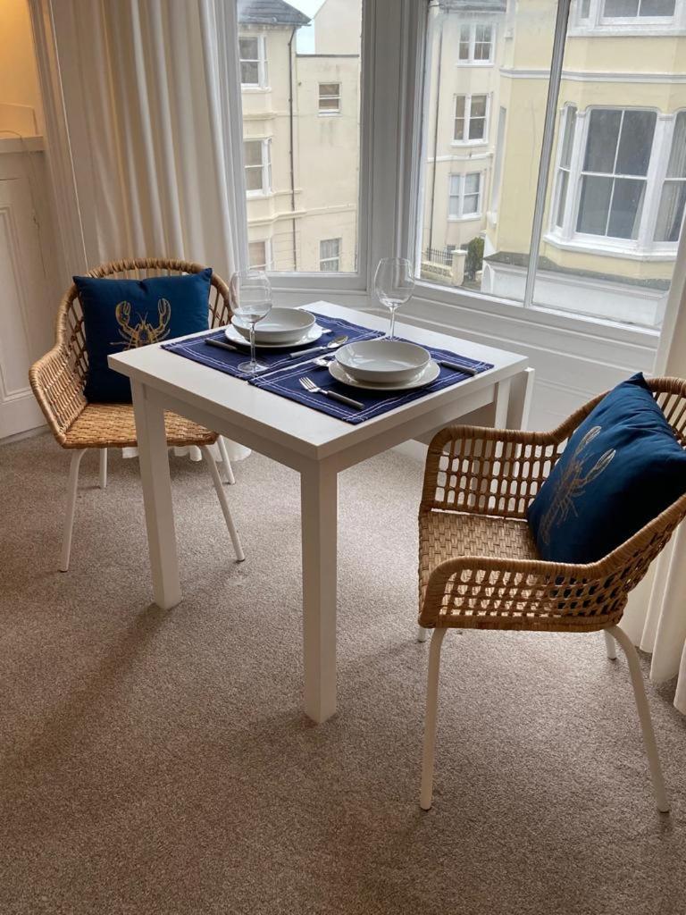 Centrally Located, Comfortable Apartment Near Station, Beach And North Laines 브라이턴 객실 사진